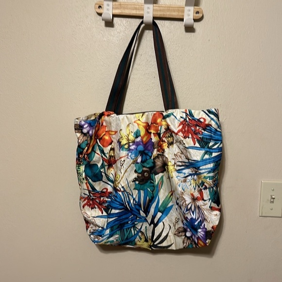 Sharif Tropical Nylon Tote‎ - Picture 5 of 6
